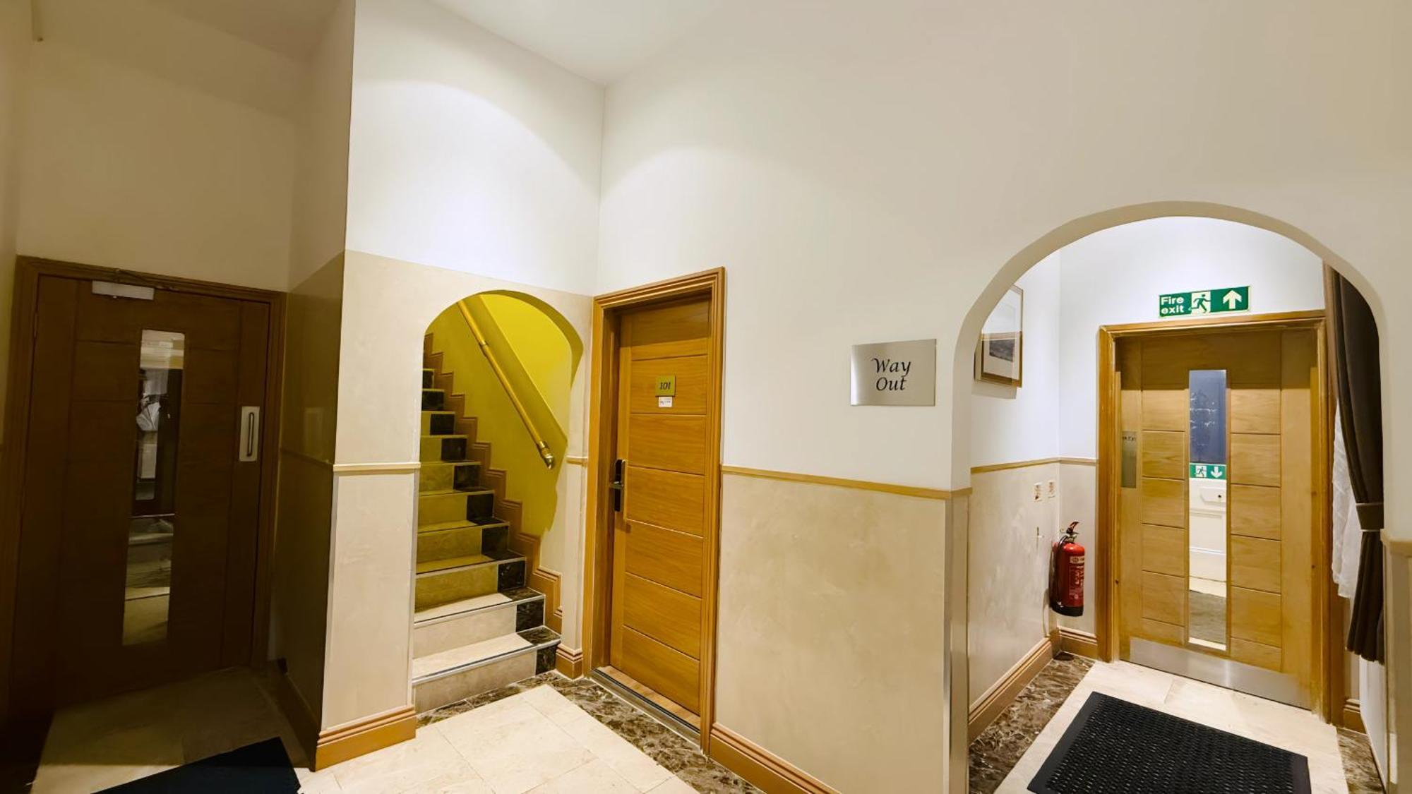Osborne Aparthotel イーストボーン エクステリア 写真